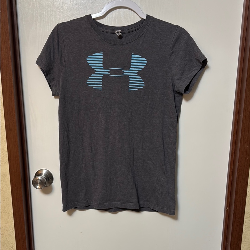 Under Armour Gray T-Shirt with Blue Logo Size M